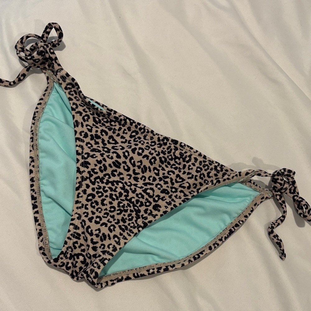 Xhilaration Leopard Print Bikini with Aqua Accents